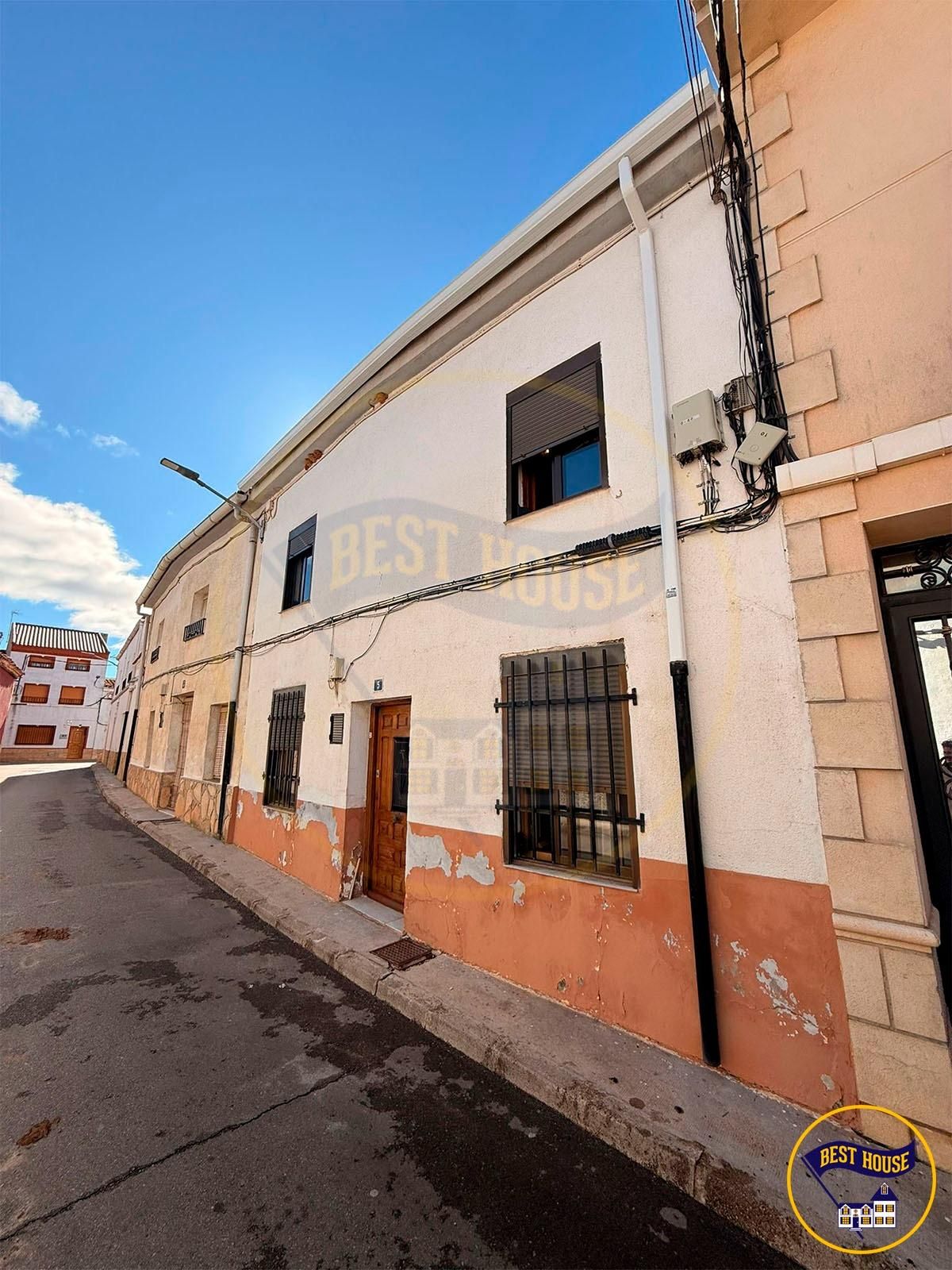 Vista exterior de Finca rústica en venda en Campillo de Altobuey amb Traster i Moblat