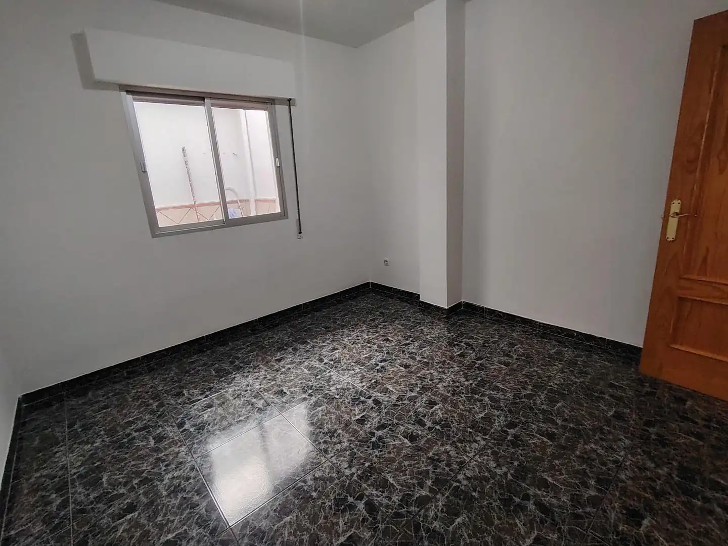 Habitación de Piso de alquiler en Armilla con Balcón