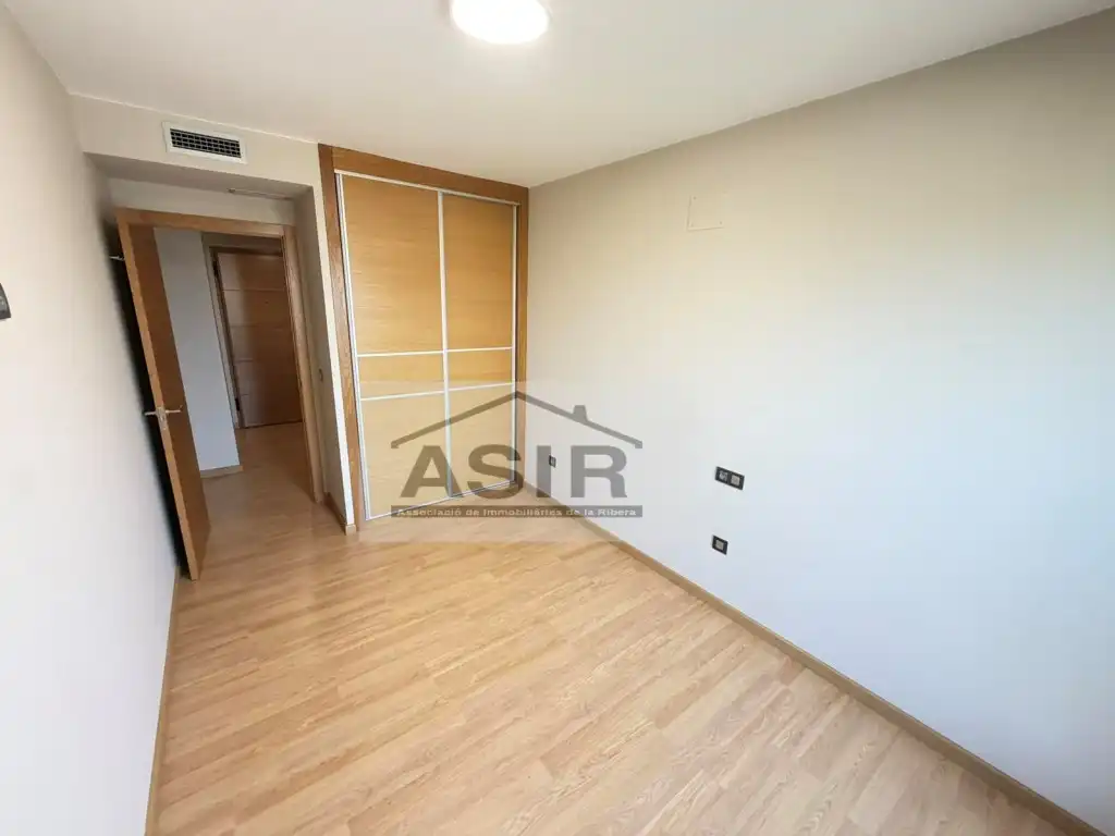 Bedroom of Flat for rent in Alzira  with Air Conditioner