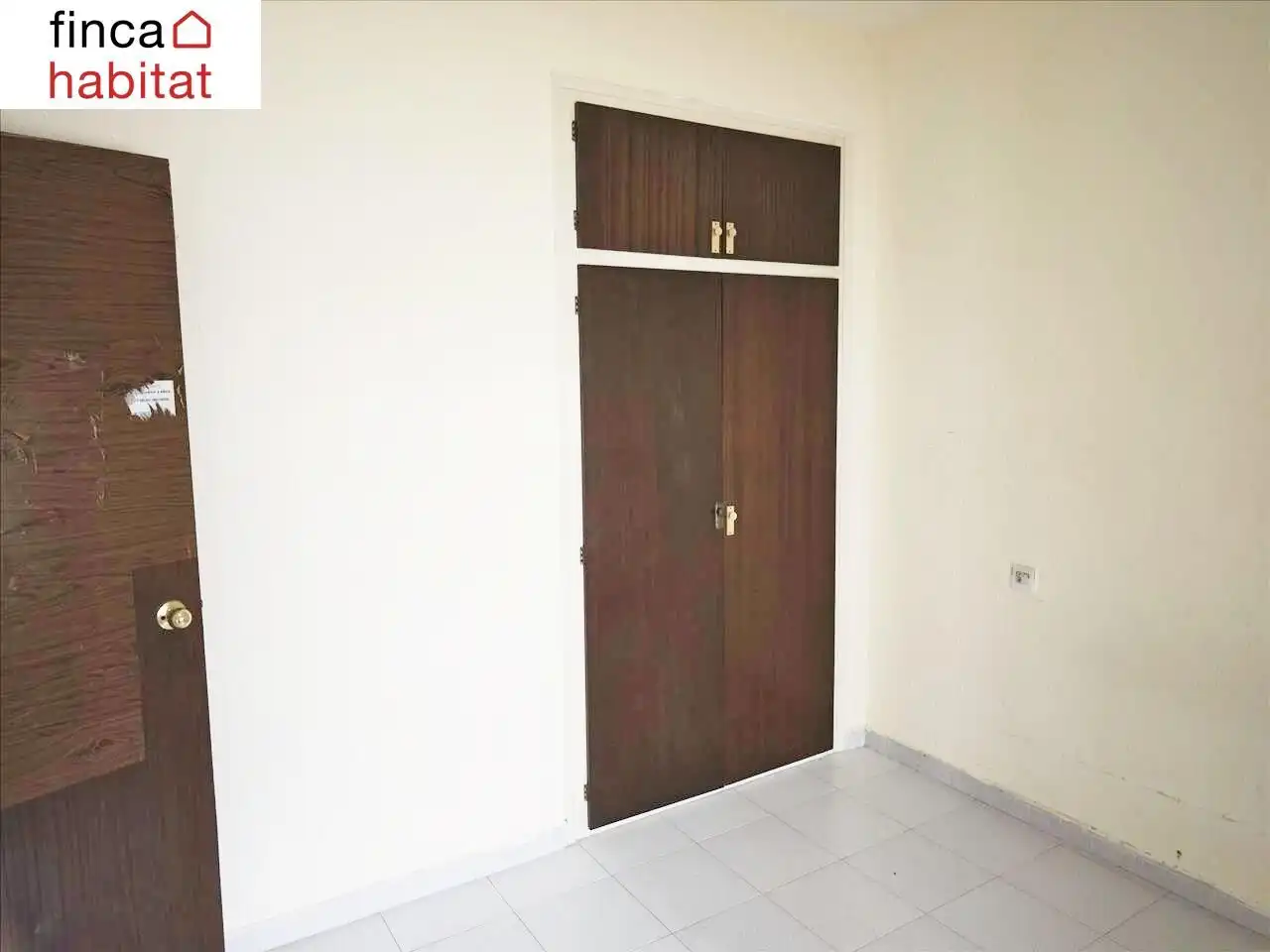 Habitación de Apartamento en venta en Roses con Terraza y Balcón