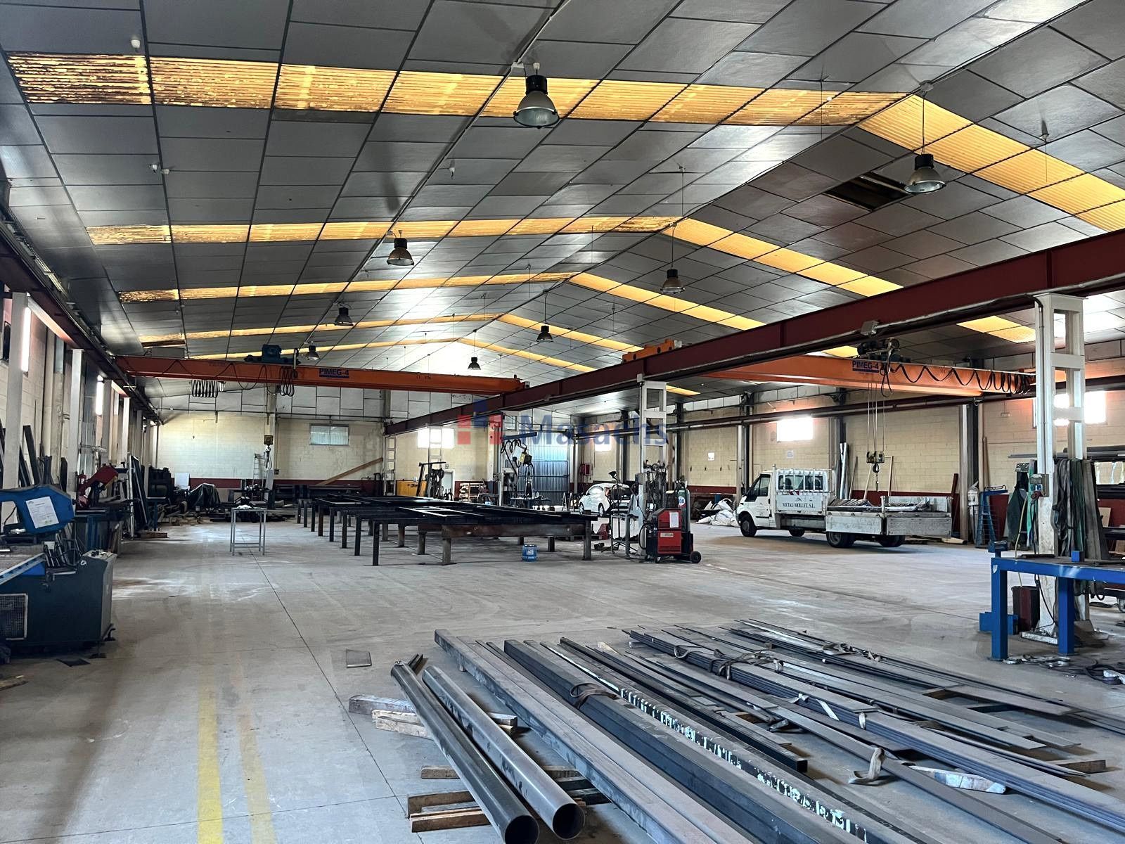 Exterior view of Industrial buildings to rent in Canovelles