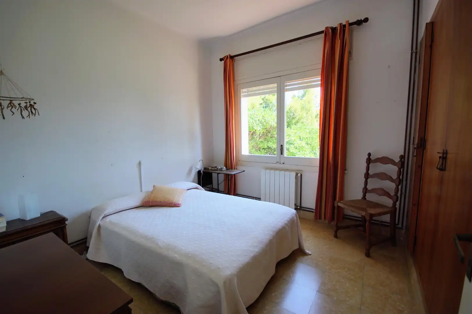 Habitación de Casa o chalet en venta en El Masnou con Calefacción, Jardín privado y Terraza