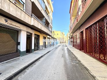 Local comercial de lloguer a Calle San Juan