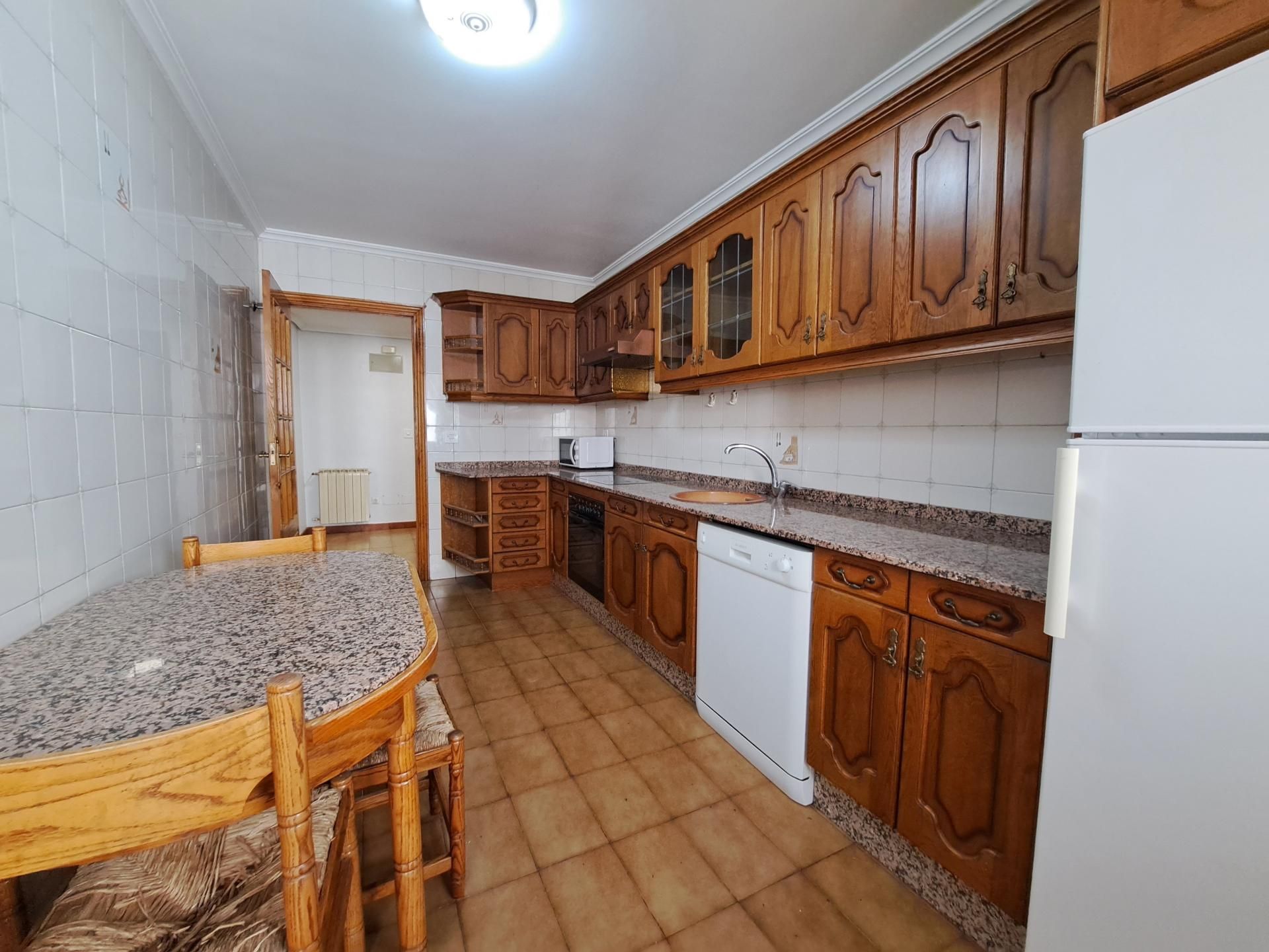 Kitchen of Flat for sale in Ponferrada  with Heating