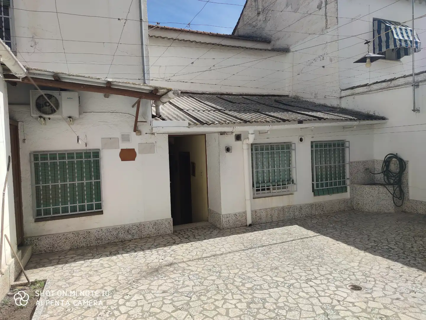 Vista exterior de Casa o chalet en venta en Granada