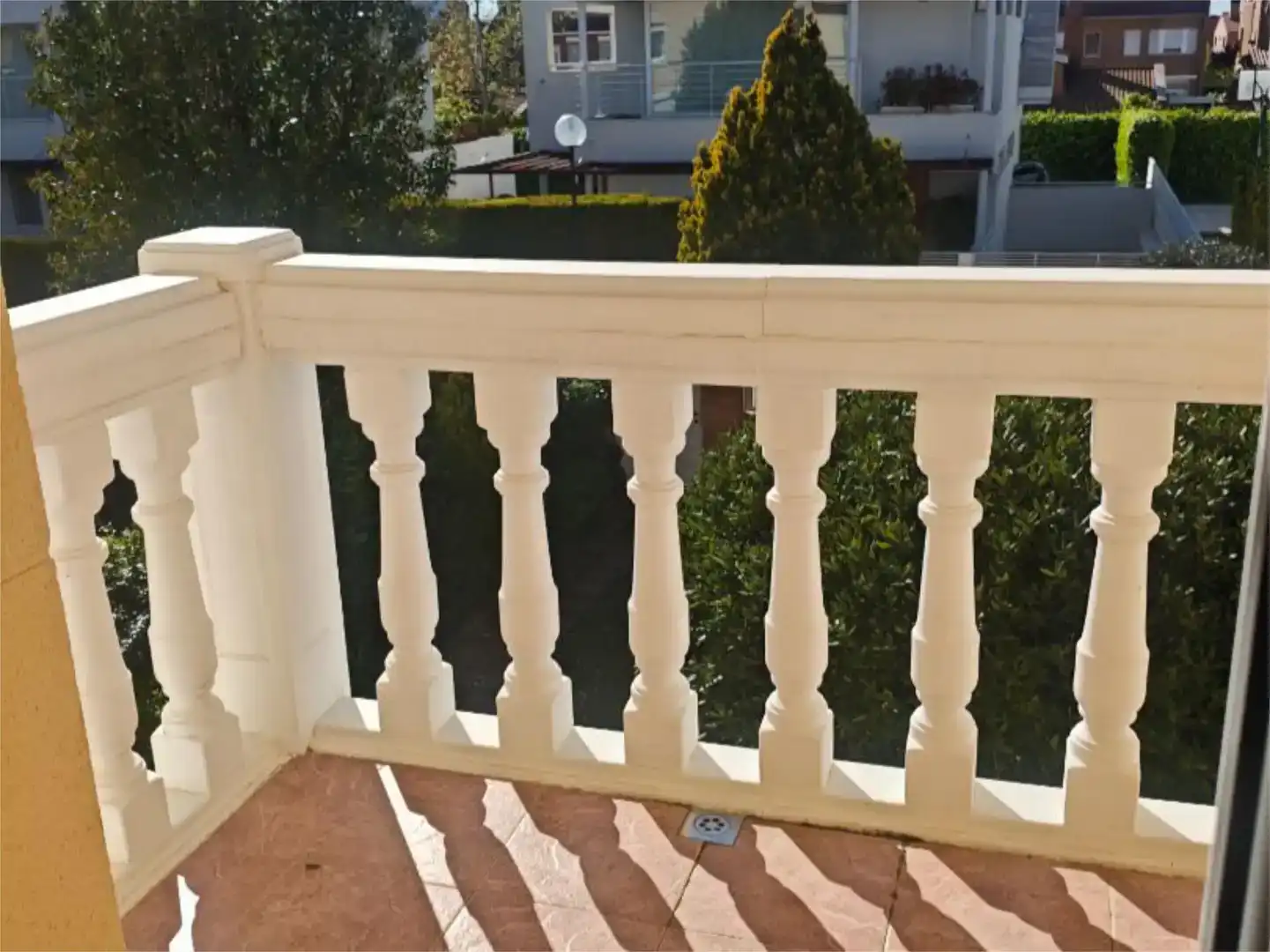 Terrassa de Casa o xalet en venda en  Zaragoza Capital amb Aire condicionat, Piscina i Balcó