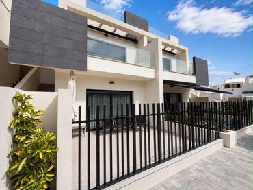 Bungalow avec piscine à vendre à Los Balcones - Los Altos