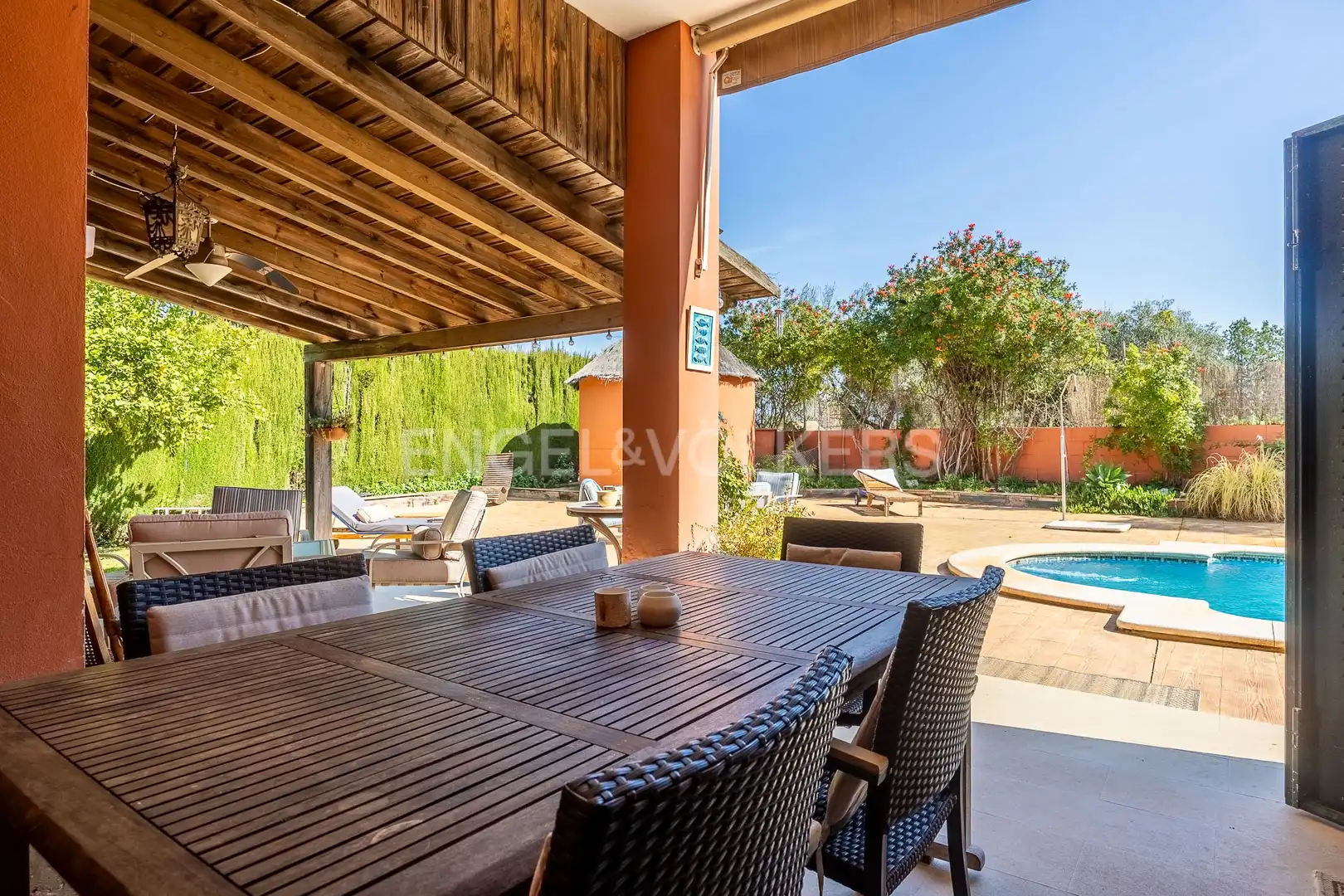 Jardí de Casa o xalet en venda en Espartinas amb Aire condicionat, Calefacció i Jardí privat