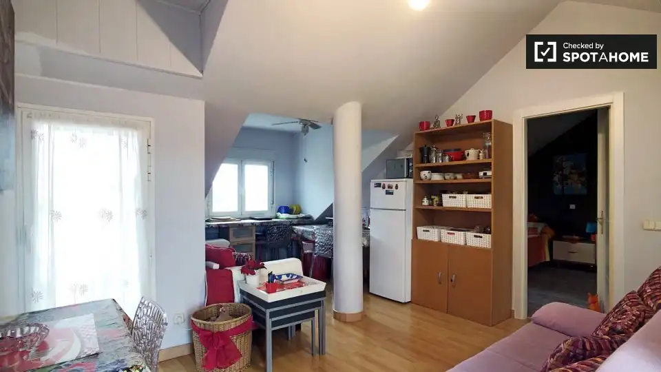 Habitación de Piso de alquiler en Leganés con Aire acondicionado, Calefacción y Amueblado