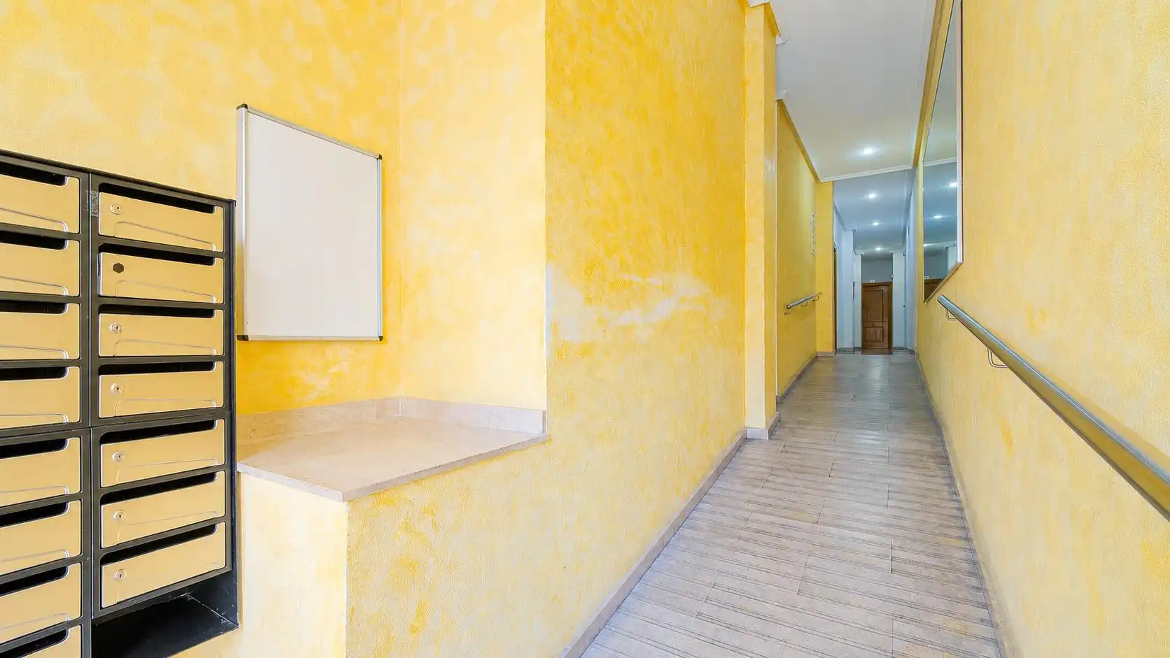 Apartament en venda en Torrevieja amb Moblat i Balcó