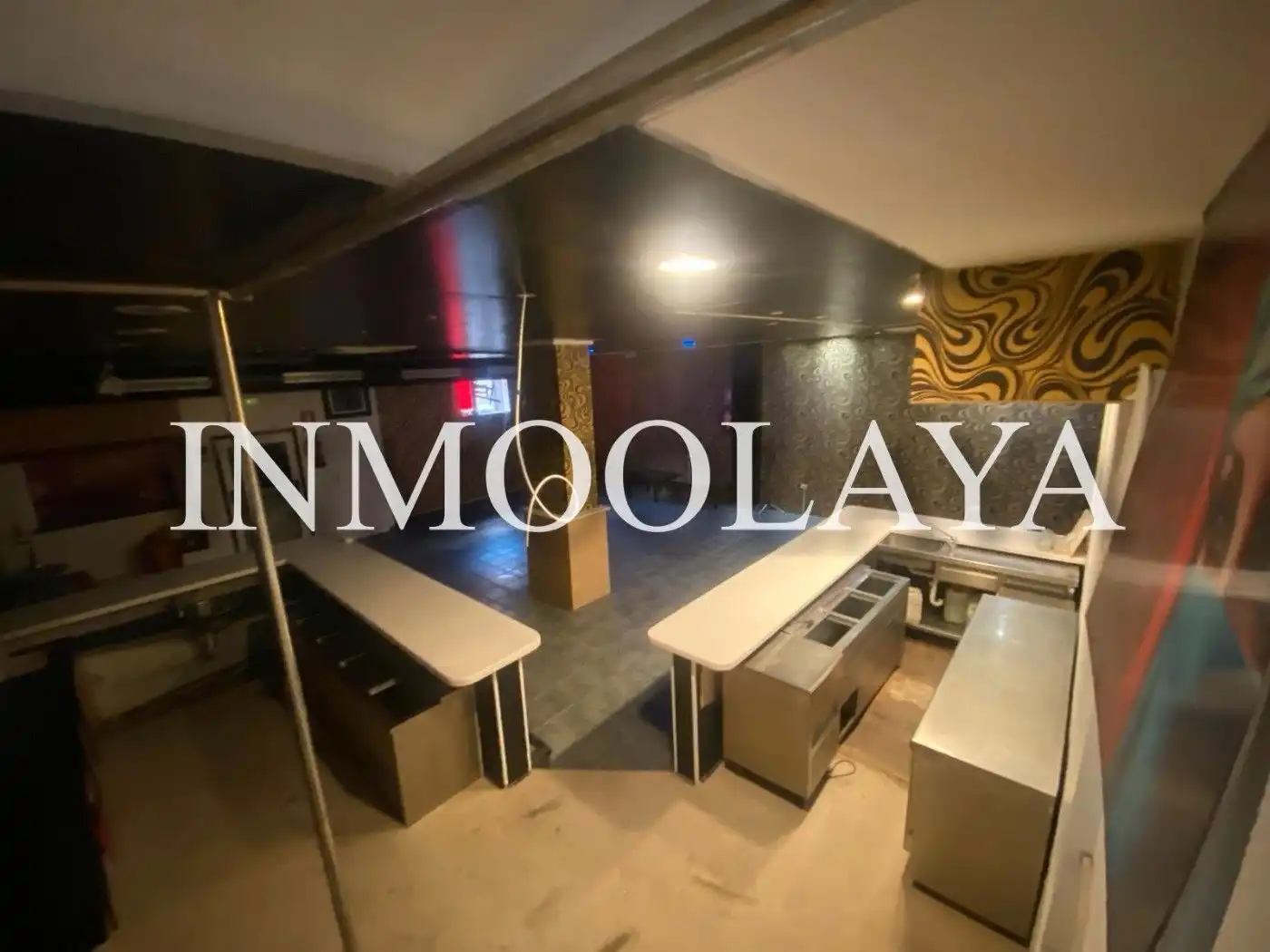 Business premises for transfer in Almadrava - Canyelles - Puig-Rom