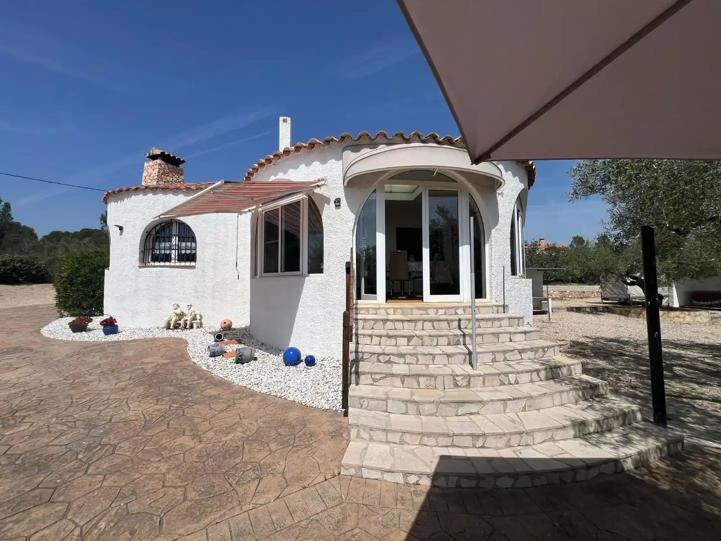 Vista exterior de Finca rústica en venda en L'Ampolla amb Aire condicionat, Jardí privat i Terrassa