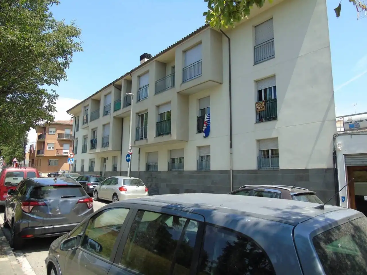 Außenansicht von Maisonette zum Verkauf in Manlleu mit Terrasse