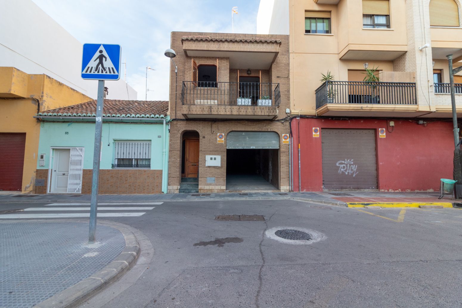 Vista exterior de Casa o chalet en venta en Sagunto / Sagunt con Terraza, Amueblado y Balcón