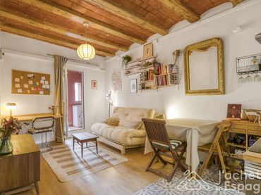 Apartment with balcony for sale in calle de Ferlandina