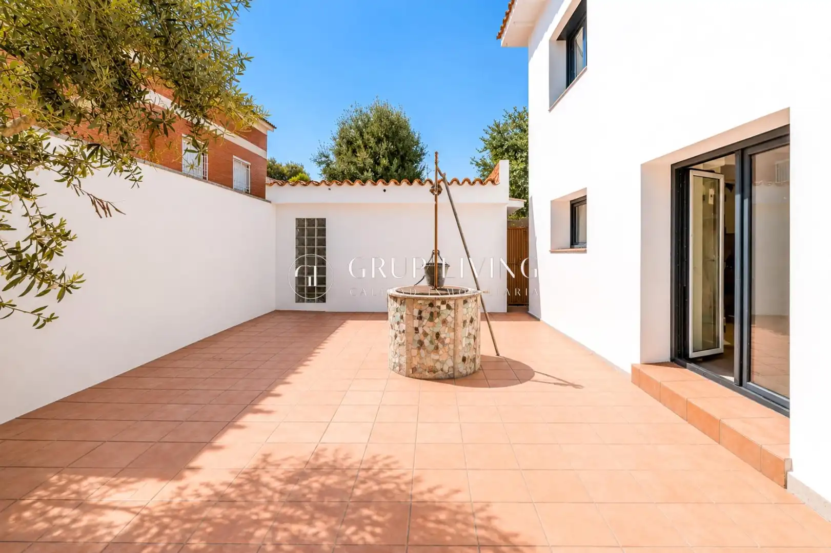 Vista exterior de Casa o xalet en venda en Sant Pere de Ribes amb Aire condicionat, Calefacció i Terrassa