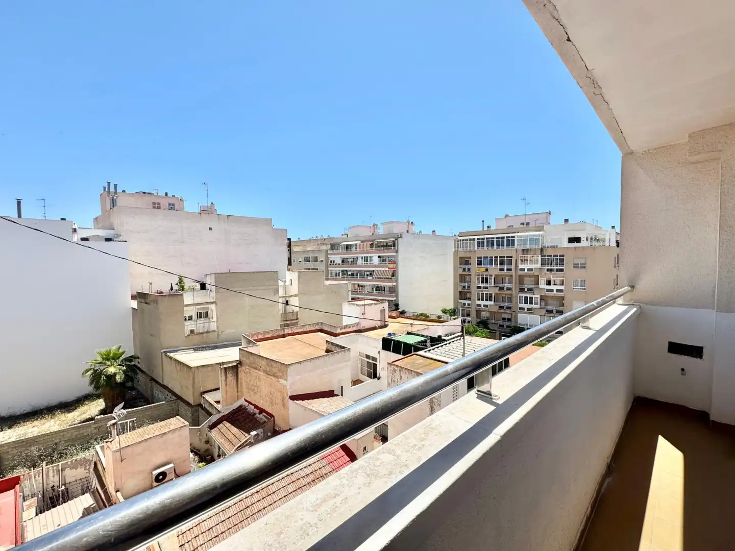 Terraza de Apartamento de alquiler en Torrevieja con Aire acondicionado, Calefacción y Amueblado