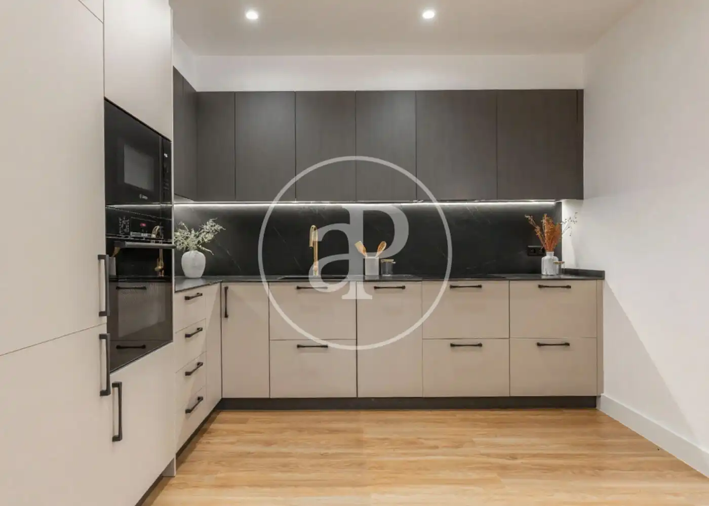 Kitchen of Flat for sale in Madrid  with Air Conditioner, Heating and Balcony