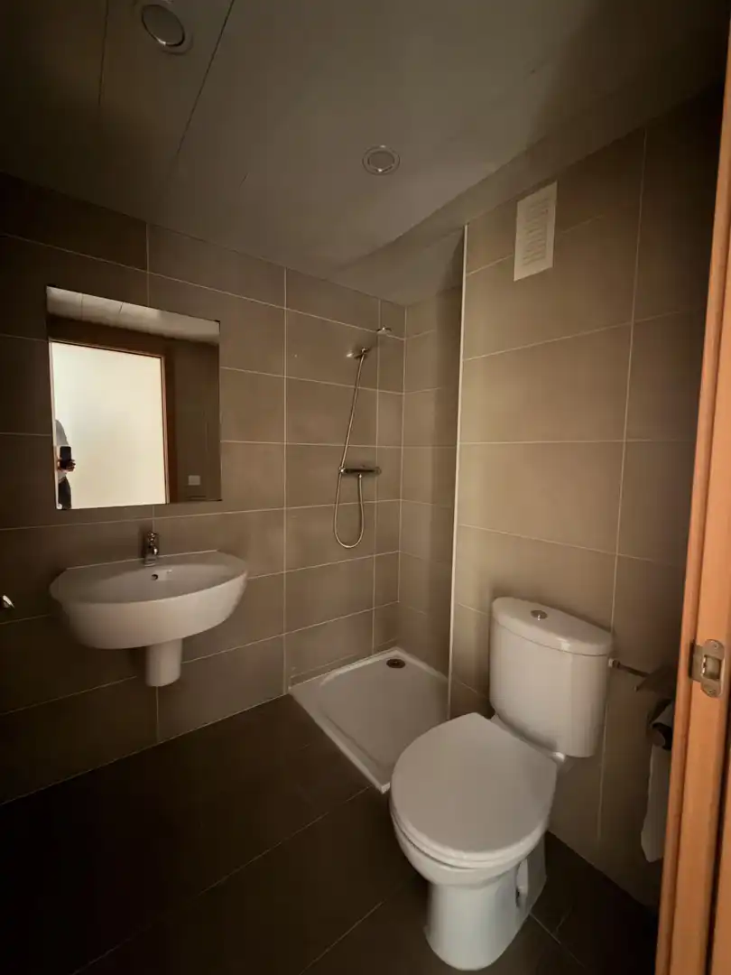 Baño de Piso en venta en  Logroño con Calefacción, Parquet y Trastero
