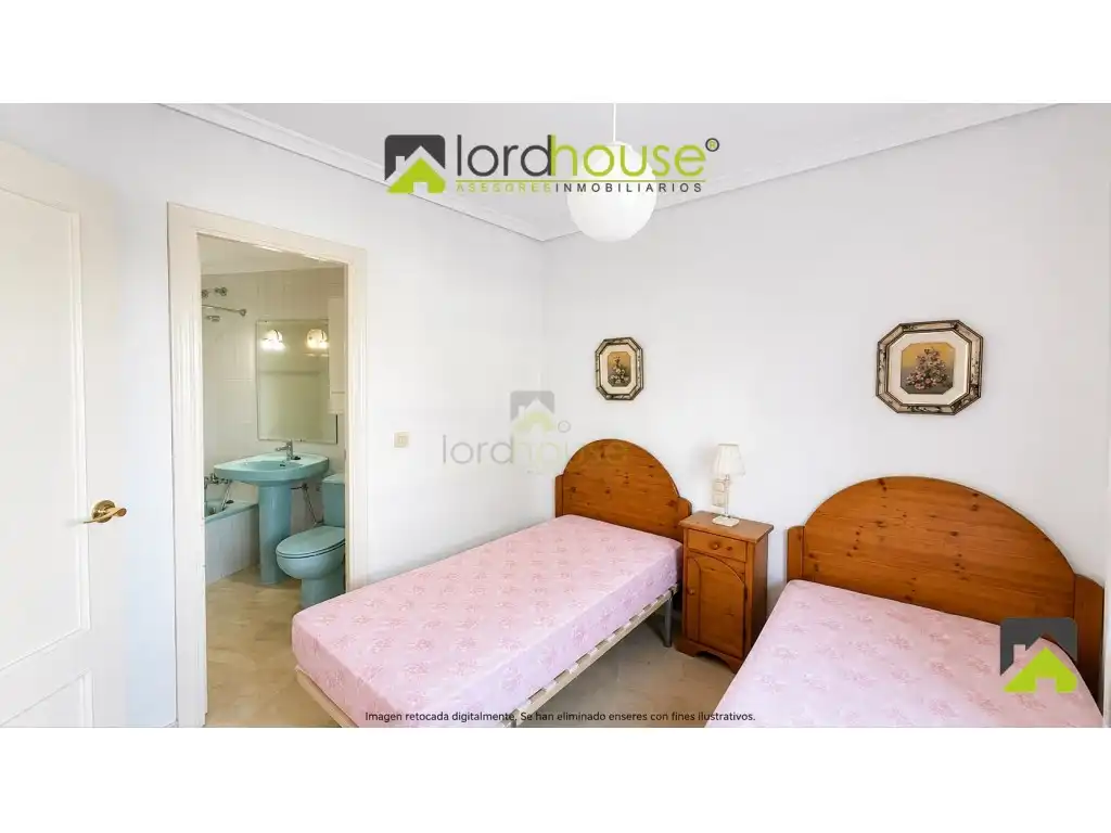 Piso con ascensor en venta en Calle Jose Mouliaa 55, imagen 26