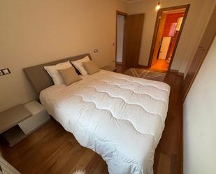 Bedroom of Flat to rent in Oviedo   with Heating, Parquet flooring and Terrace