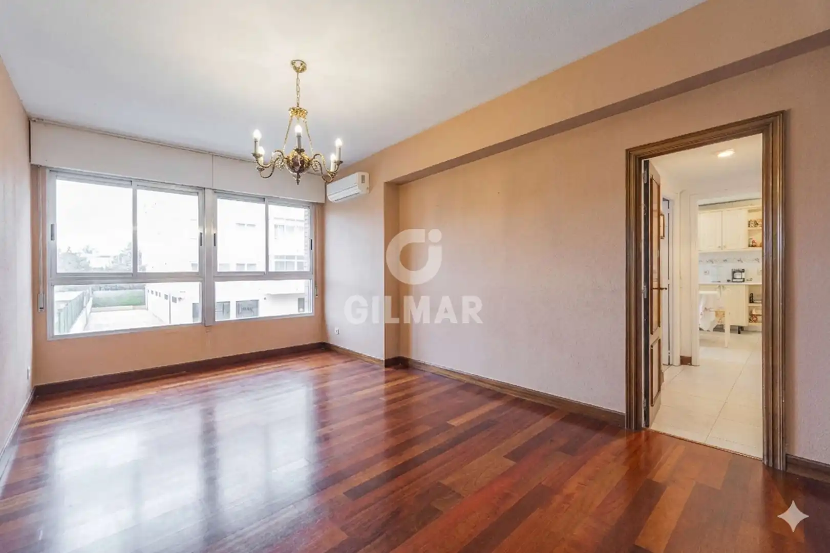 Habitación de Piso en venta en Madrid con Calefacción, Jardín privado y Trastero