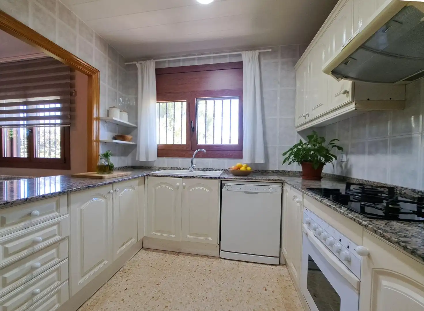 Cocina de Casa o chalet en venta en Els Hostalets de Pierola con Calefacción, Jardín privado y Trastero