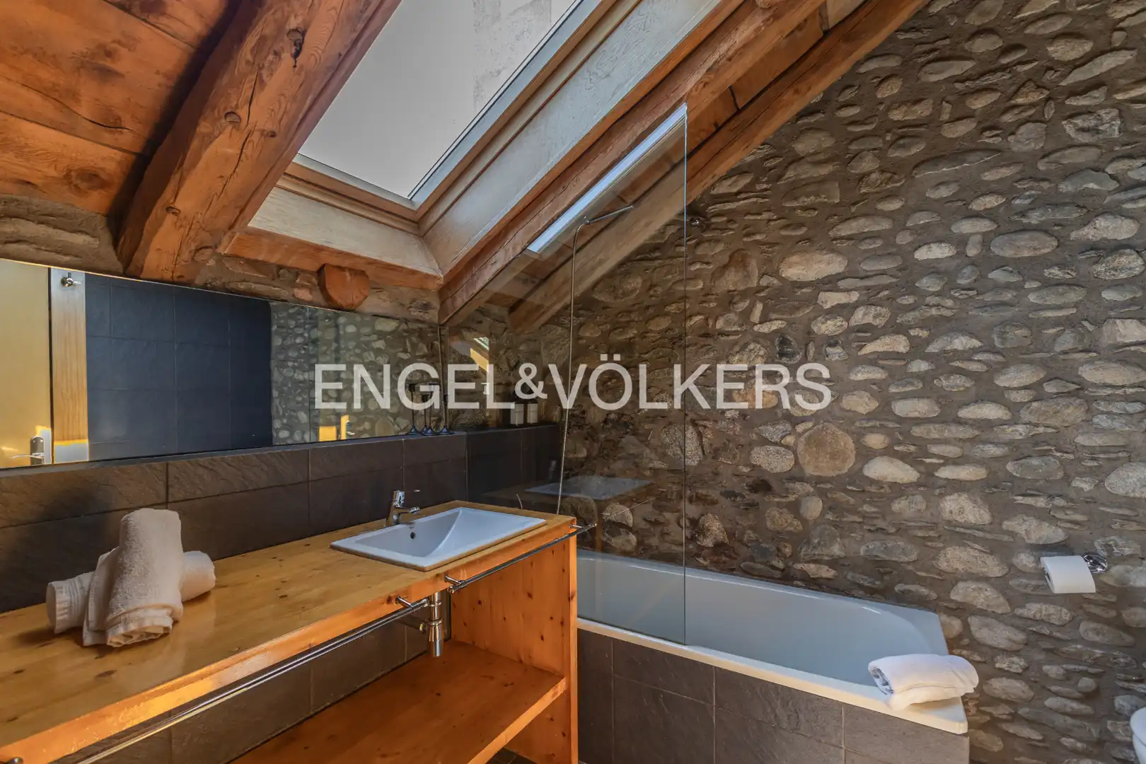 Baño de Casa adosada en venta en Bourg - Madame con Calefacción