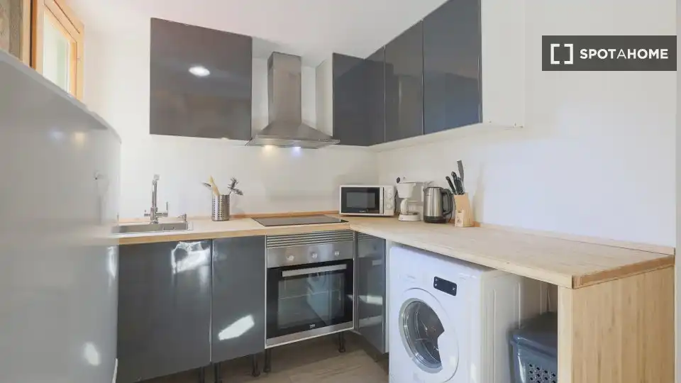 Flat with terrace to rent in Ciutat Vella
