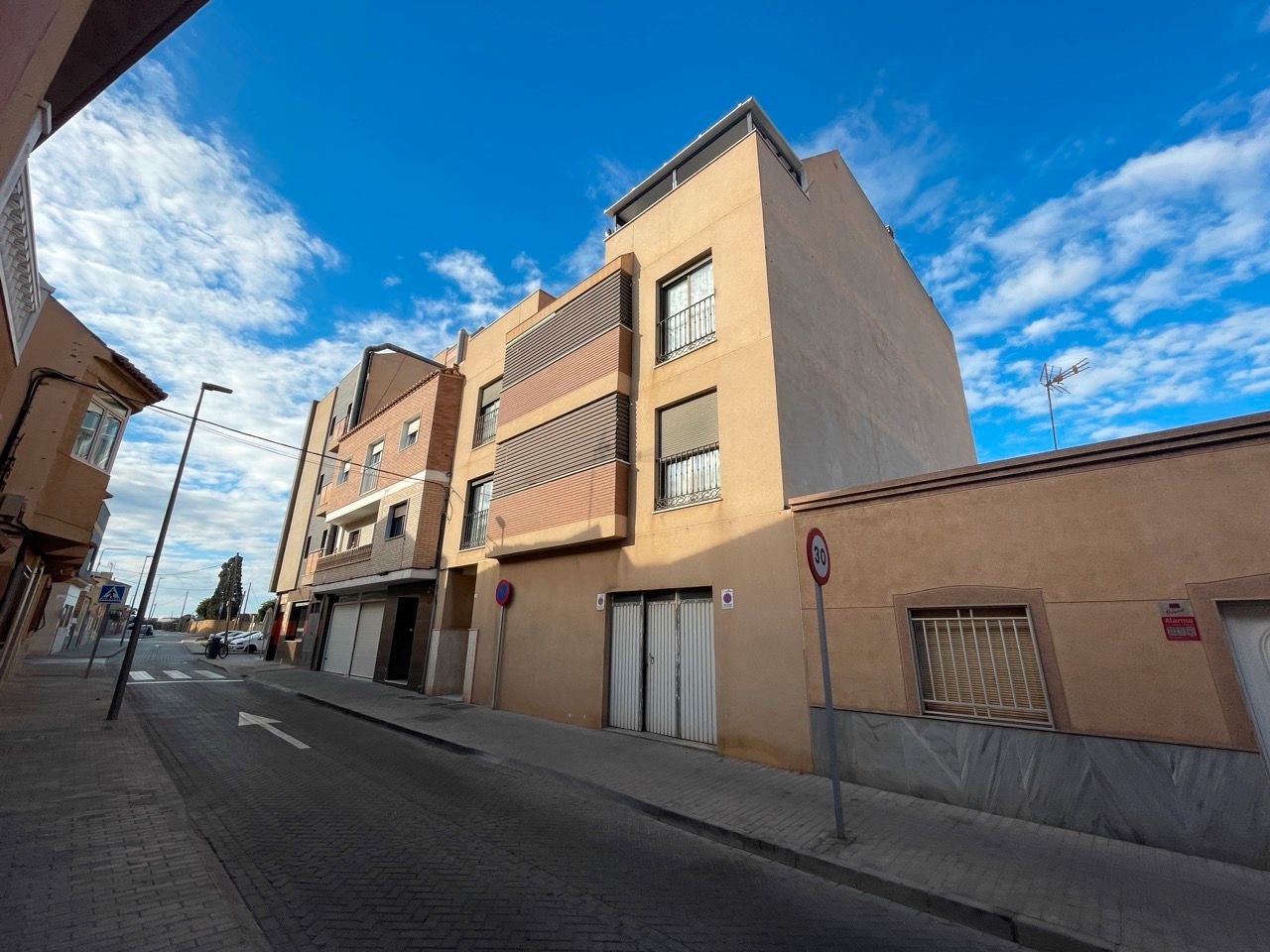 Exterior view of Flat for sale in Roquetas de Mar