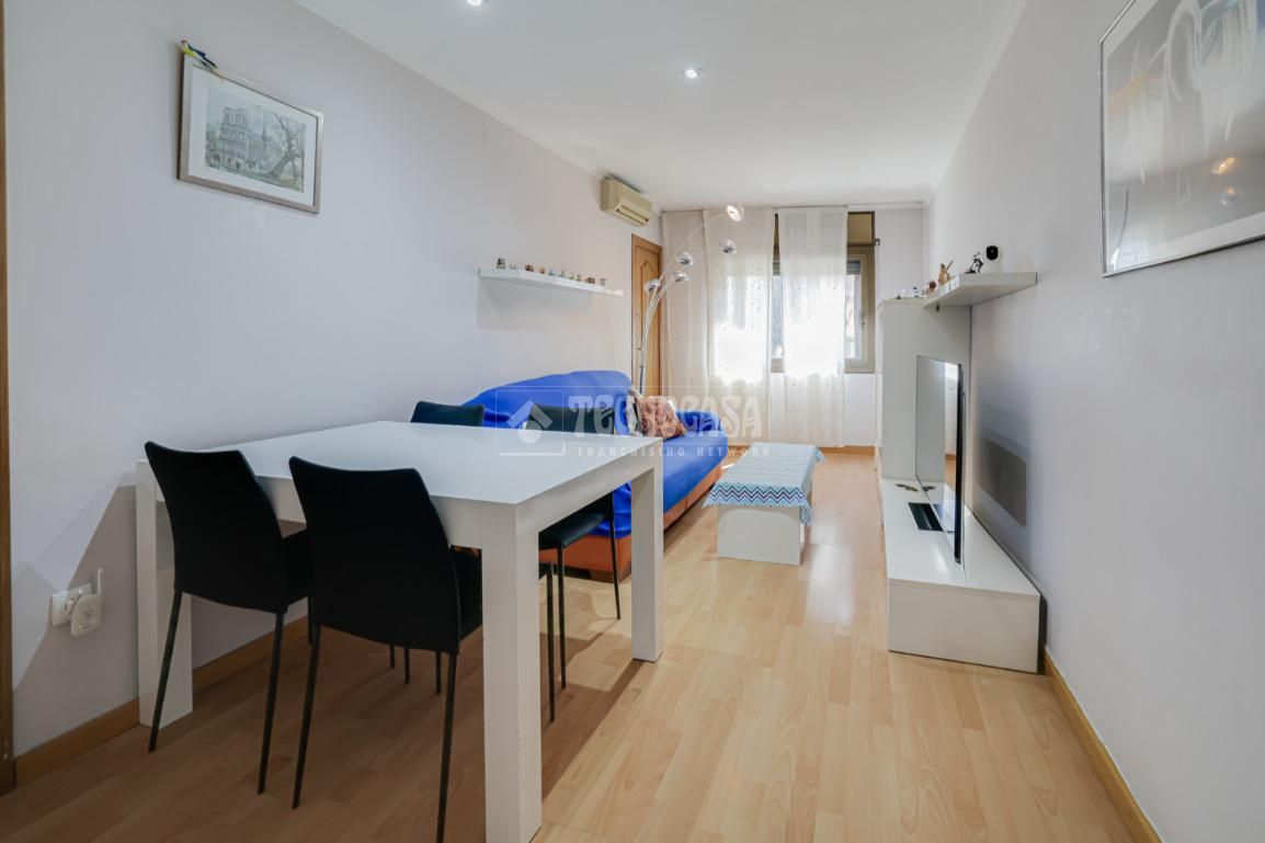 Exterior view of Flat for sale in Ripollet  with Air Conditioner and Balcony