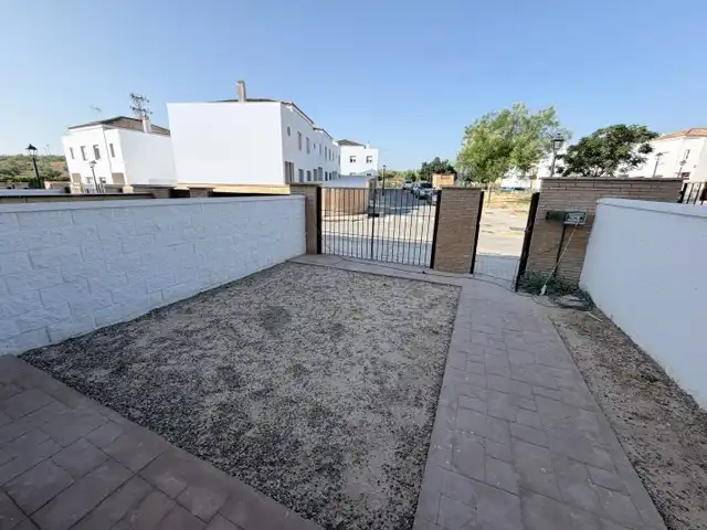 Casa o xalet en venda en Manzanilla amb Jardí privat, Parquet i Balcó