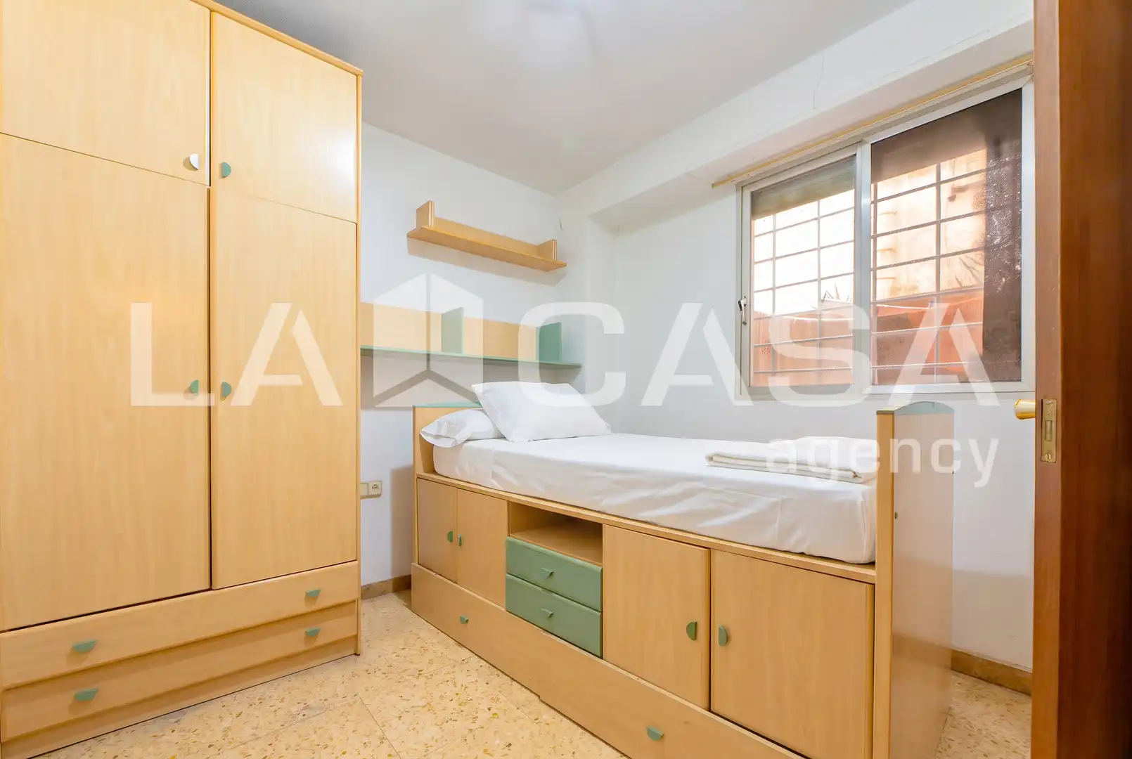 Habitación de Piso en venta en Valencia con Calefacción, Terraza y Balcón