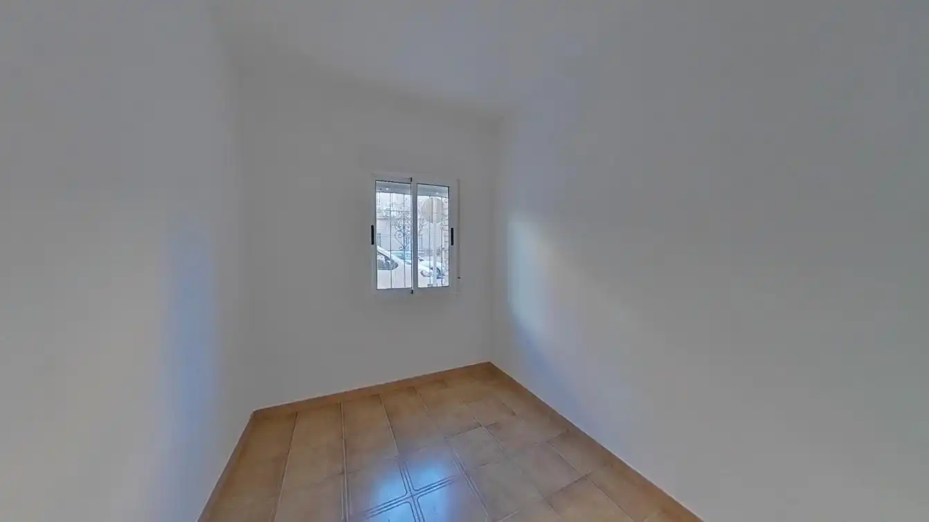 Bedroom of Flat for sale in Zaragoza  with Heating, Oven and Balcony