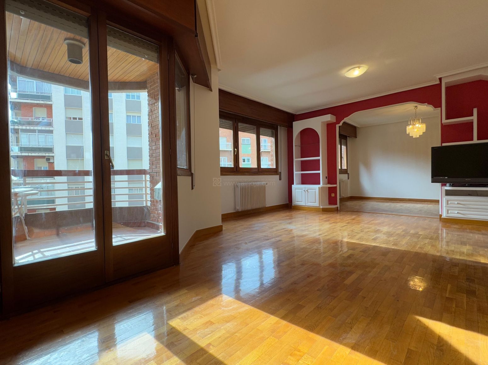 Sala d'estar de Pis en venda en  Logroño amb Aire condicionat, Calefacció i Parquet