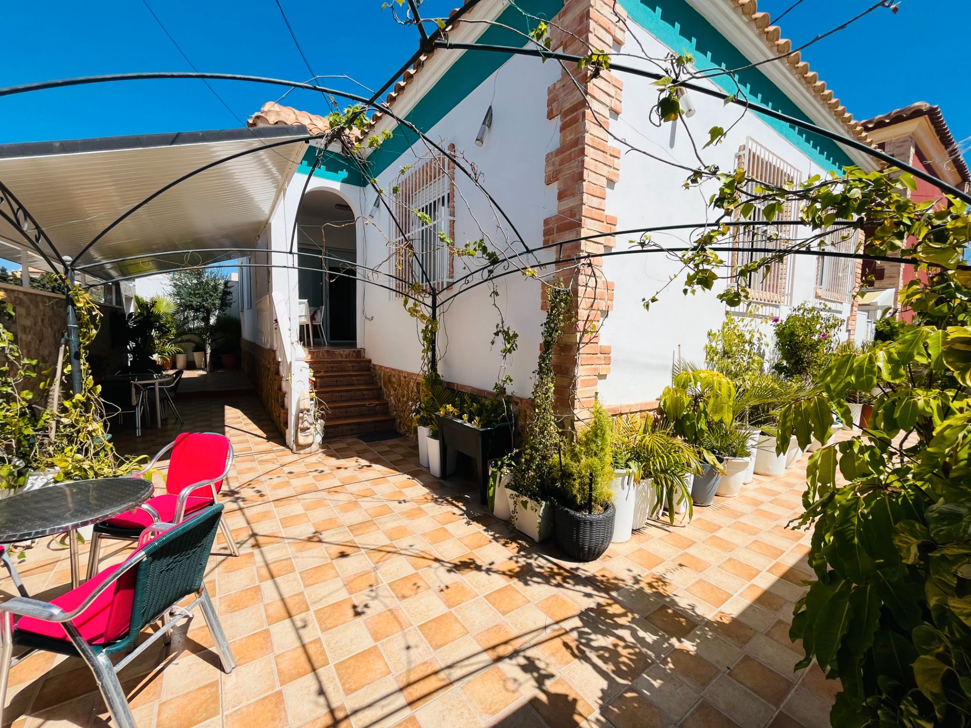 Jardí de Casa adosada en venda en Torrevieja amb Jardí privat, Terrassa i Traster