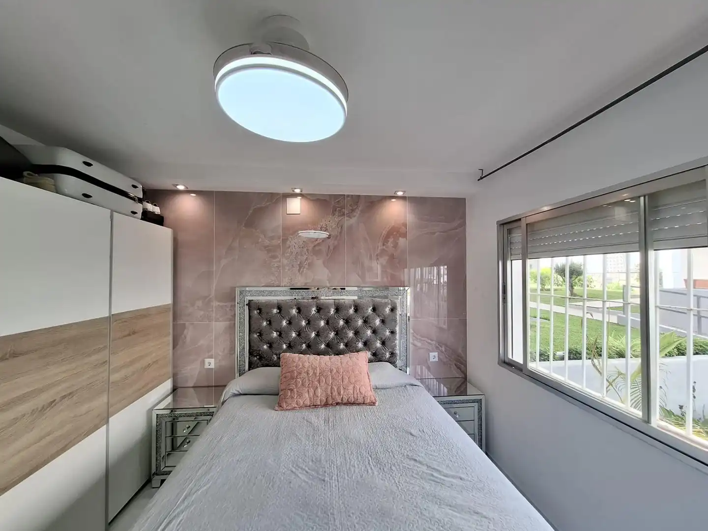 Habitación de Piso en venta en Marbella con Aire acondicionado y Piscina comunitaria