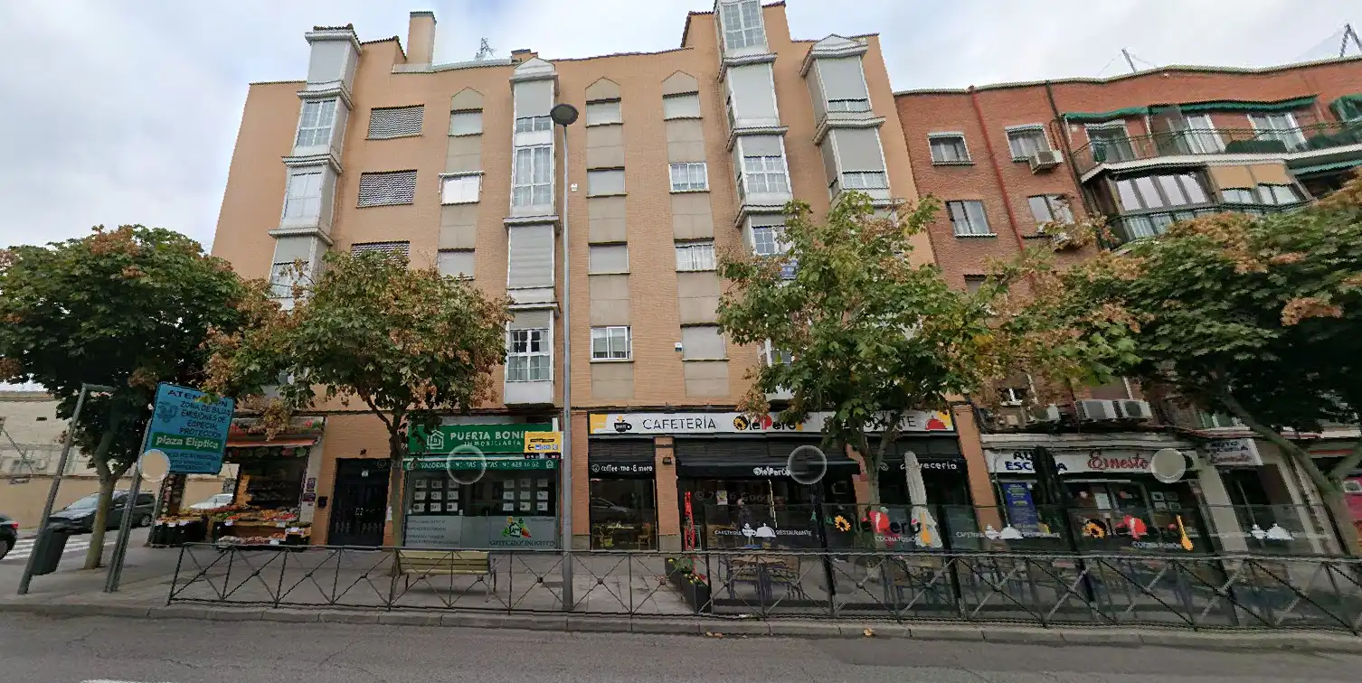 Vista exterior de Casa o chalet en venta en Madrid