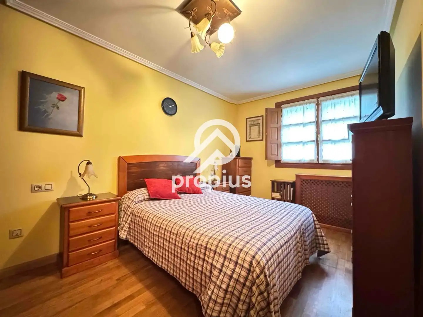 Habitación de Piso en venta en Llanes con Calefacción, Parquet y Trastero