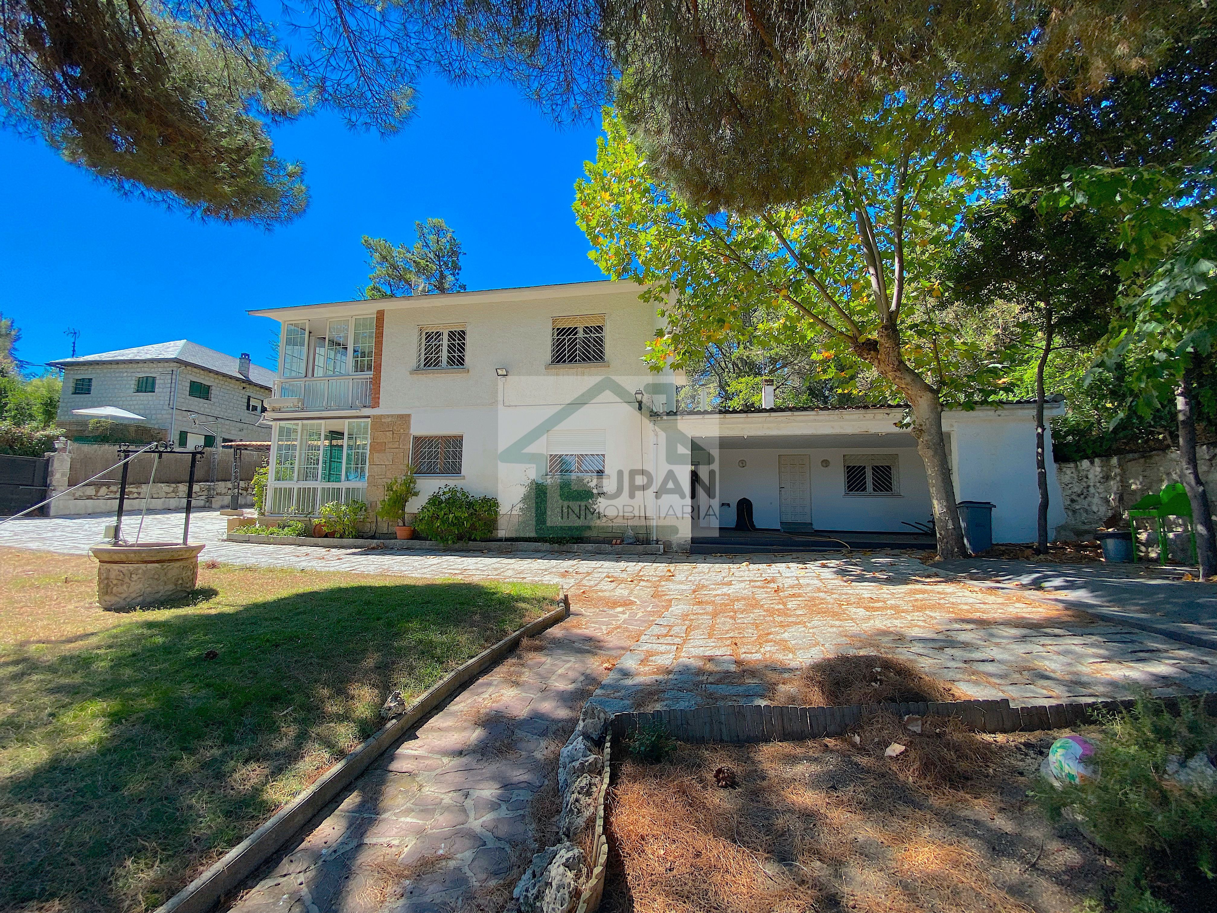 Vista exterior de Casa o chalet de alquiler en Galapagar con Calefacción, Jardín privado y Parquet
