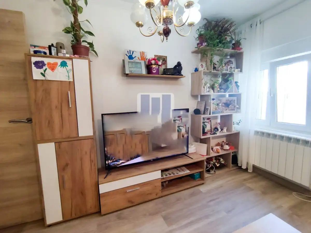 Sala de estar de Piso en venta en Burgos con Trastero