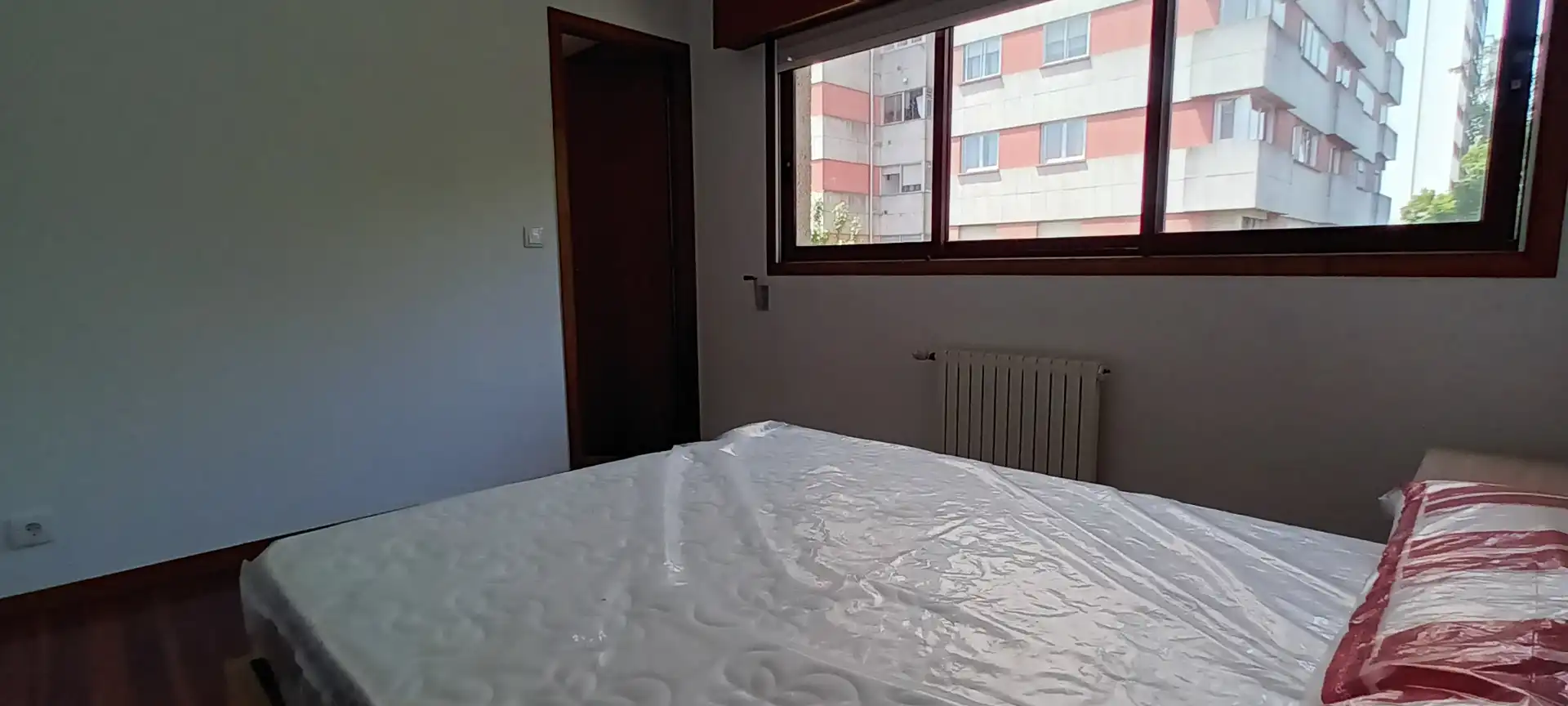 Schlafzimmer von Wohnung zum Verkauf in Pontevedra Capital  mit Heizung und Abstellraum