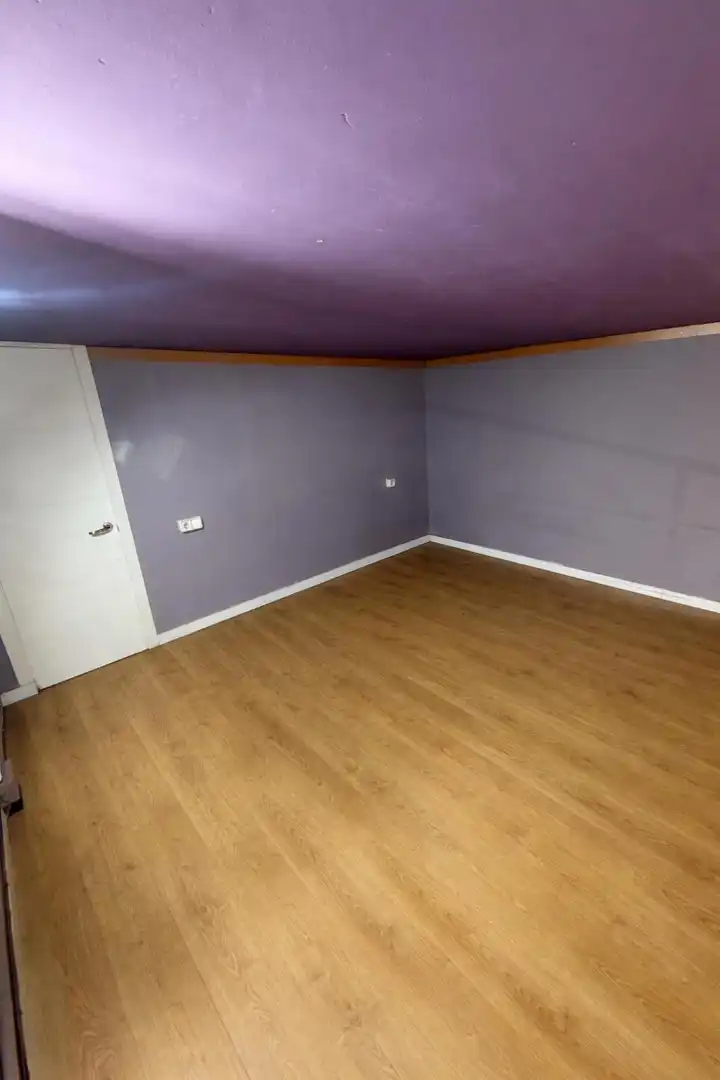 Commercial properties for rent in Badalona  with Air Conditioner