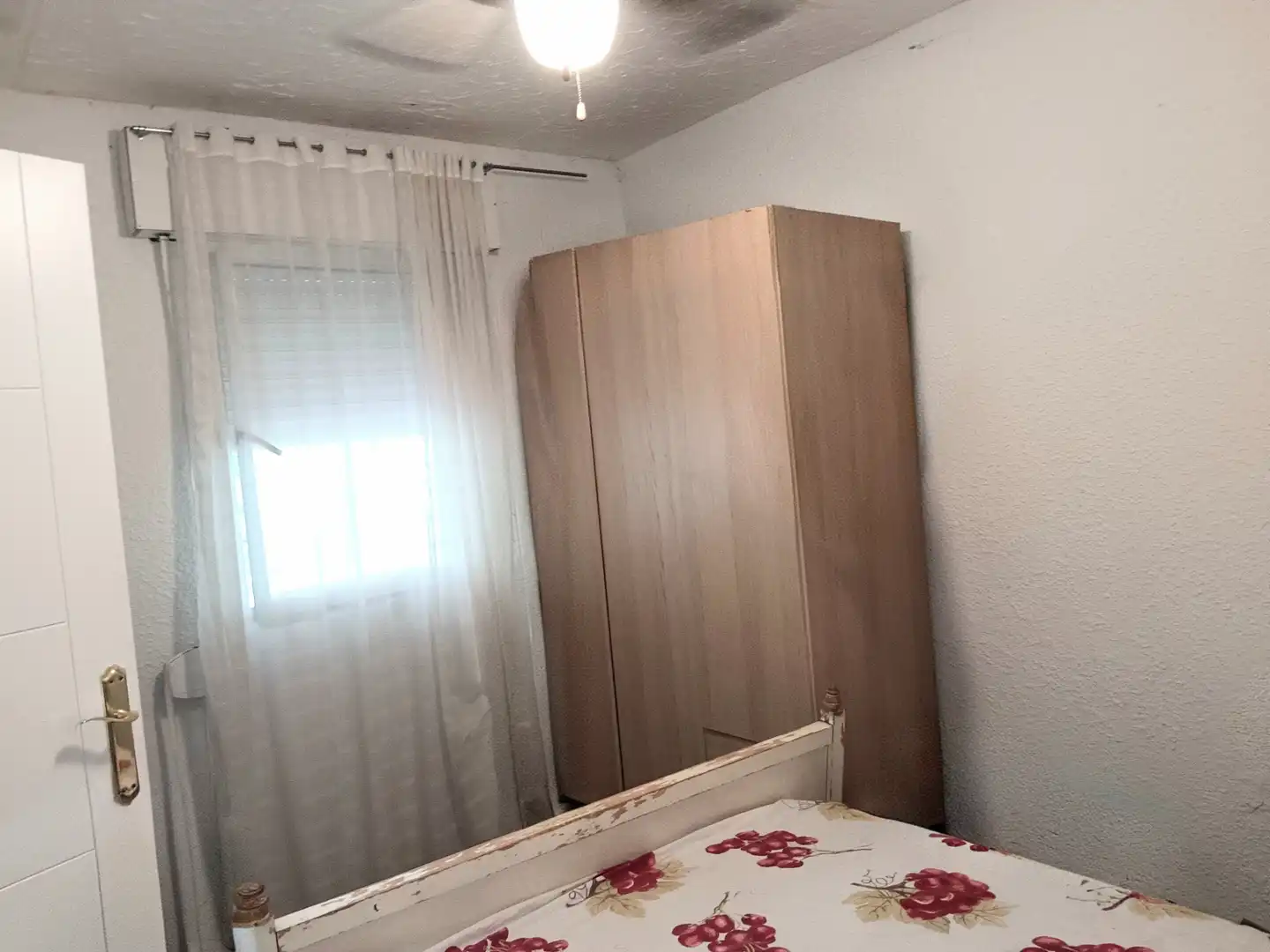 Dormitori de Casa o xalet en venda en Illana amb Jardí privat, Terrassa i Piscina