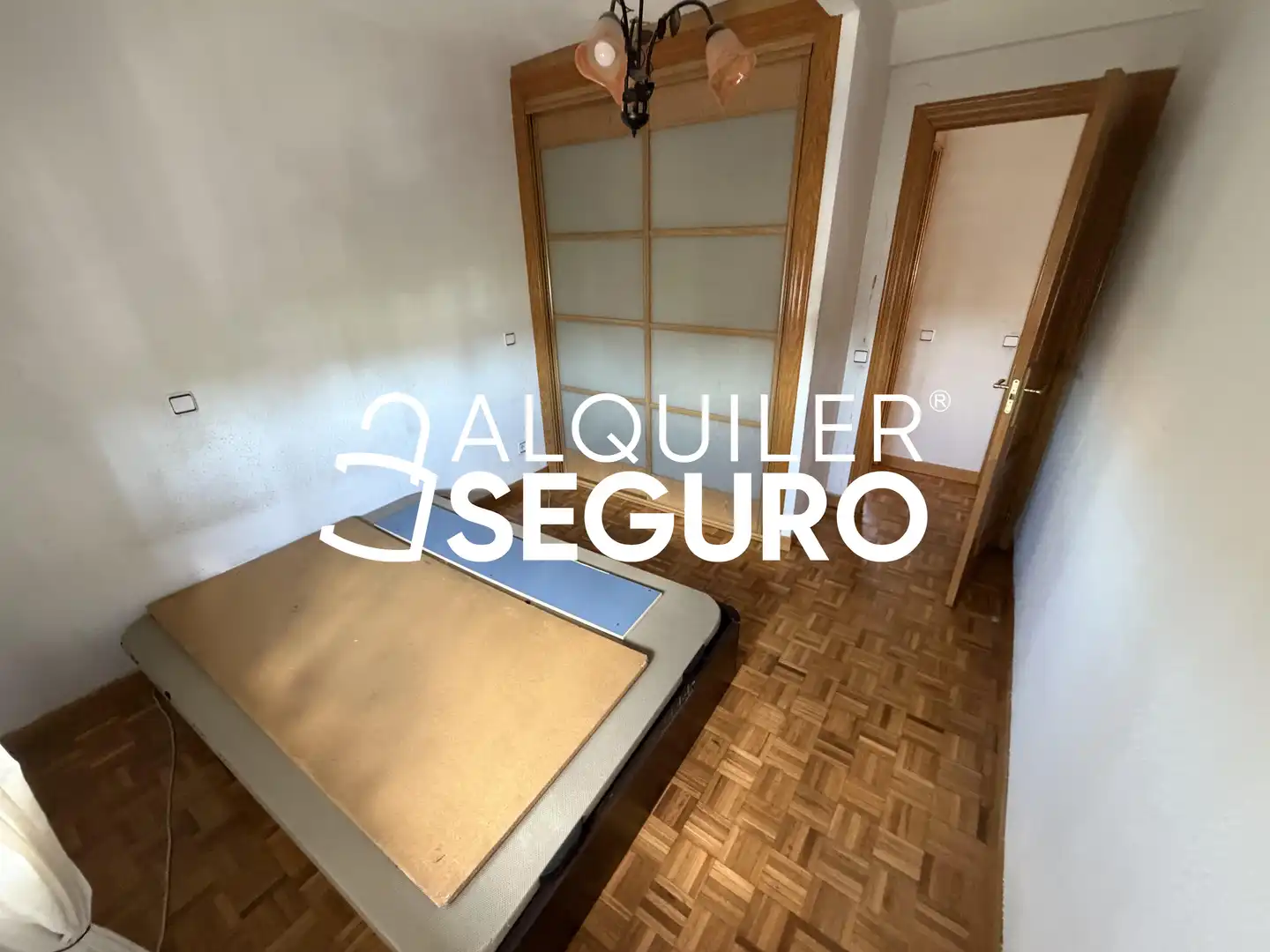 Habitación de Piso de alquiler en Madrid con Aire acondicionado, Calefacción y Terraza