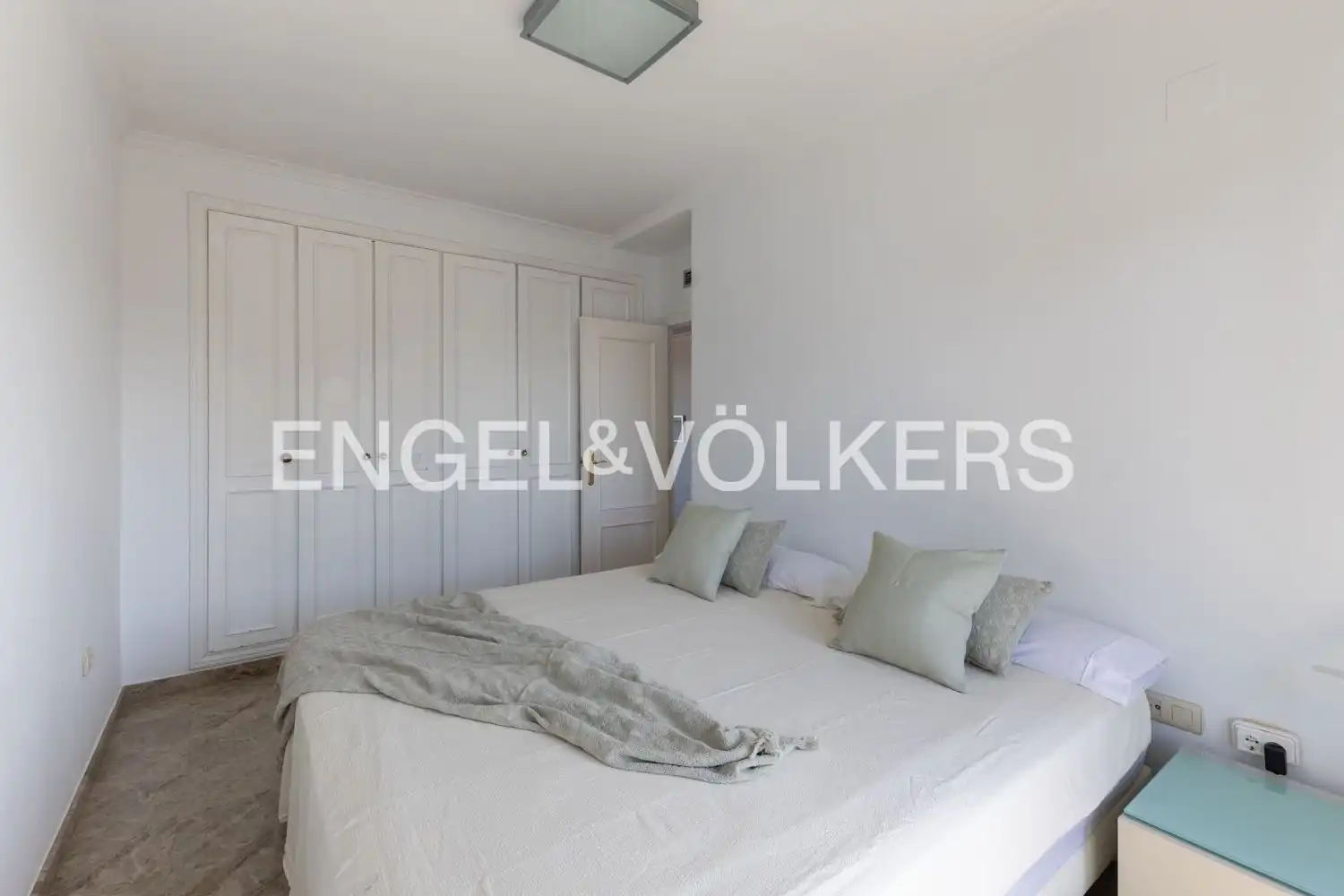 Schlafzimmer von Wohnung zum Verkauf in Valencia mit Klimaanlage, Heizung und Terrasse