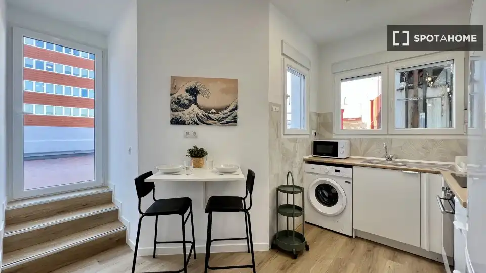 Appartamento con terrazza in affitto a Chamberí, imagen 6