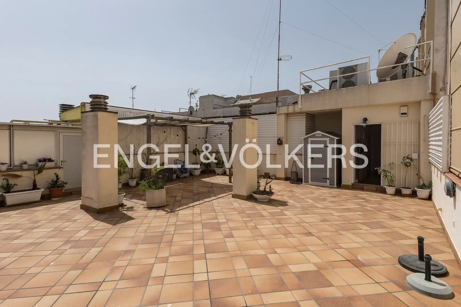 Terrasse von Dachboden zur Miete in Barcelona mit Klimaanlage, Heizung und Parkett