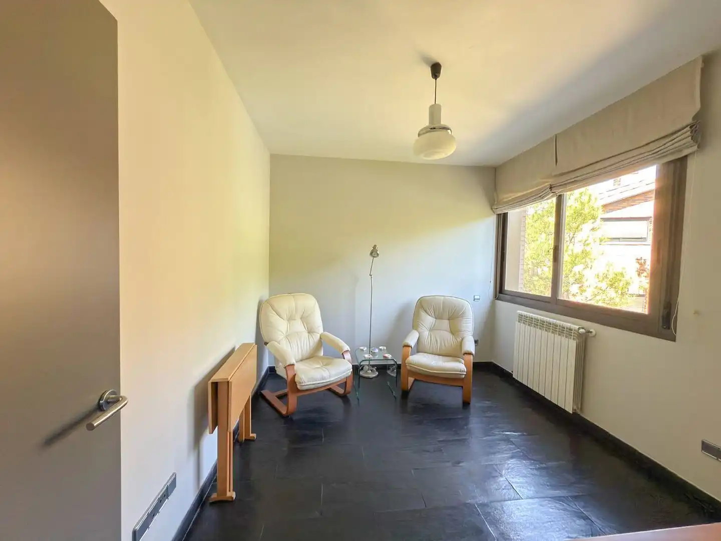 Sala d'estar de Casa o xalet en venda en Torrelodones amb Calefacció i Traster