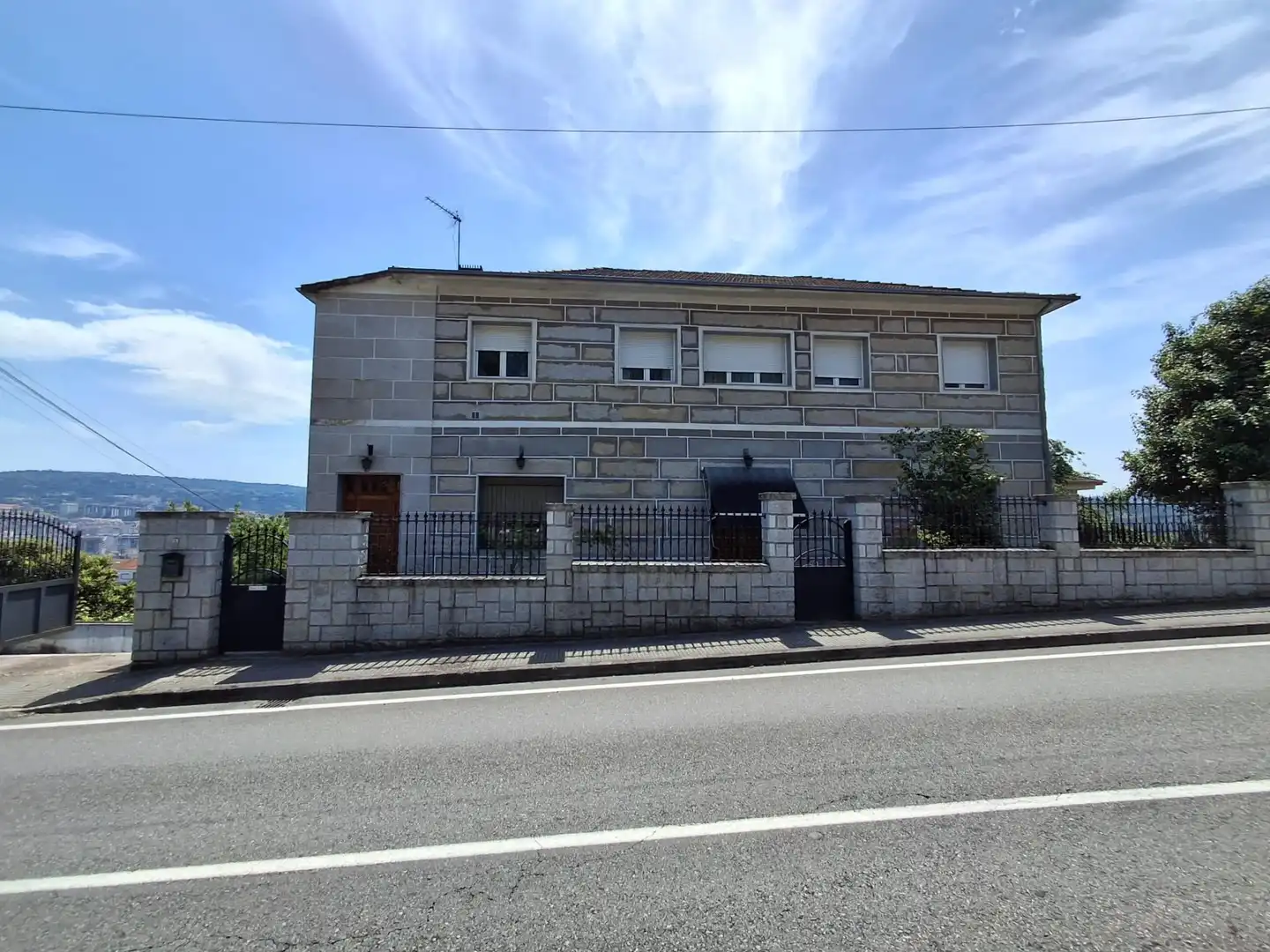 Exterior view of Houses for sale in Ourense Capital   with Air Conditioner, Heating and Private garden